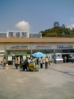 ��̃{�^���ŉ摜���ς��܂��B